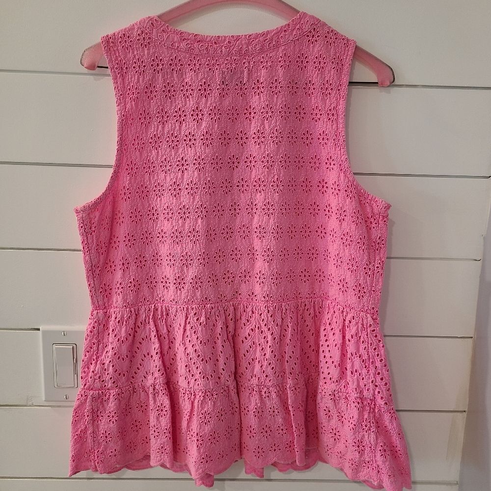 Vineyard Vines Top - Picture 4 of 6